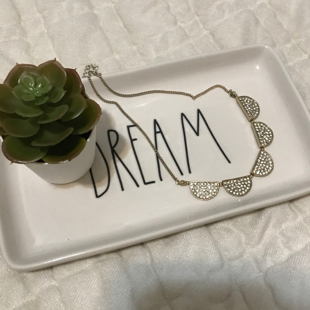 Gold sparkly stud necklace